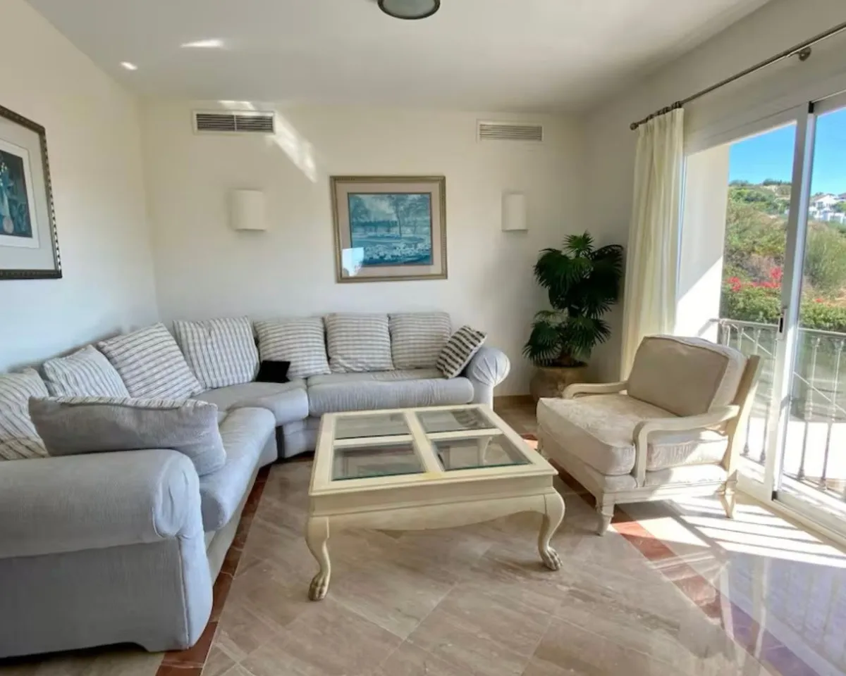 4d3154b4-05c5-4adc-bd60-7d1328f02de2