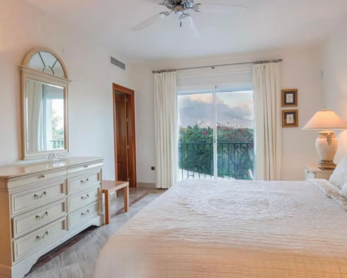 ba8358e0-a297-4cd6-af4f-fea06a0267f3