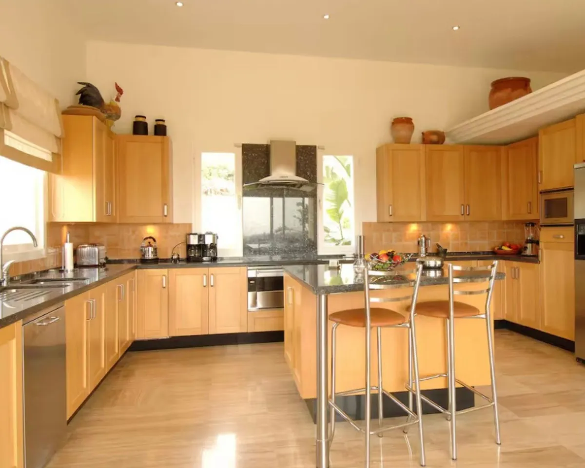 cca334c8-642f-498f-8dfa-403537d0c776