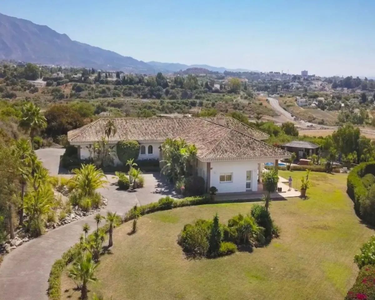 e21c38ce-d3a0-4d71-8320-5be2f52e81ef