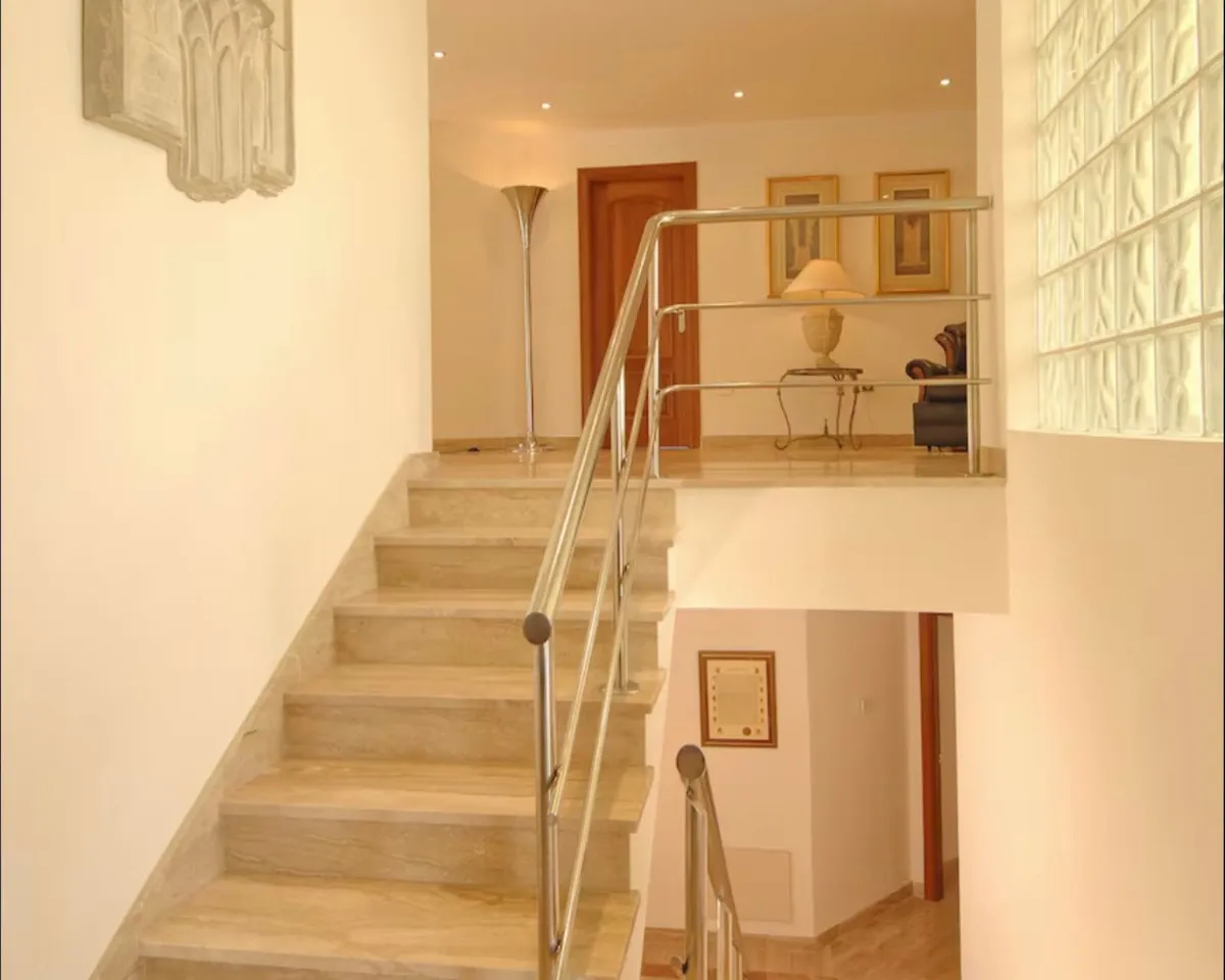 ee647819-1f00-4d5d-859d-6ed4fdda7203