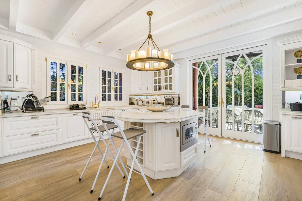 4333aaac-86f8-4b20-bc94-d1b9cc5c89b5