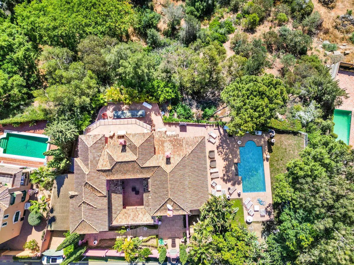 e302af3b-e5b8-425d-81fe-3b355642cab0