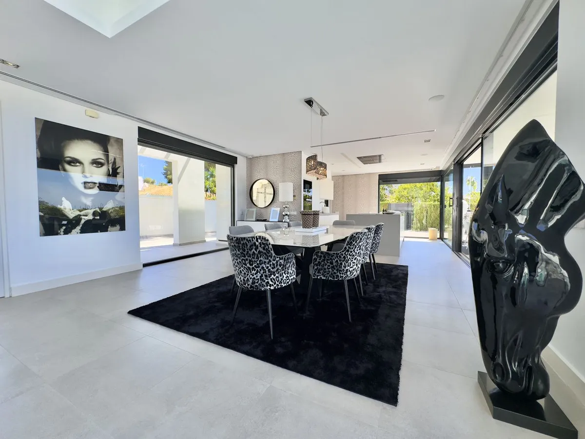 13081837-445f-48fa-b072-634c3aa181fd