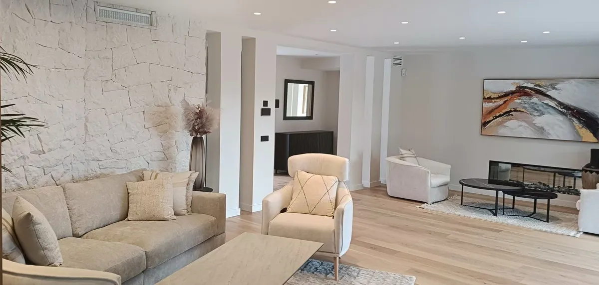 8d8c258b-6393-4f31-bc0a-b4ba8c34c7a0