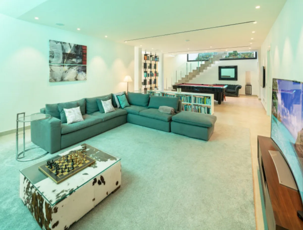 c9b9e10f-a671-4ed1-8a24-7726b9f5bee9