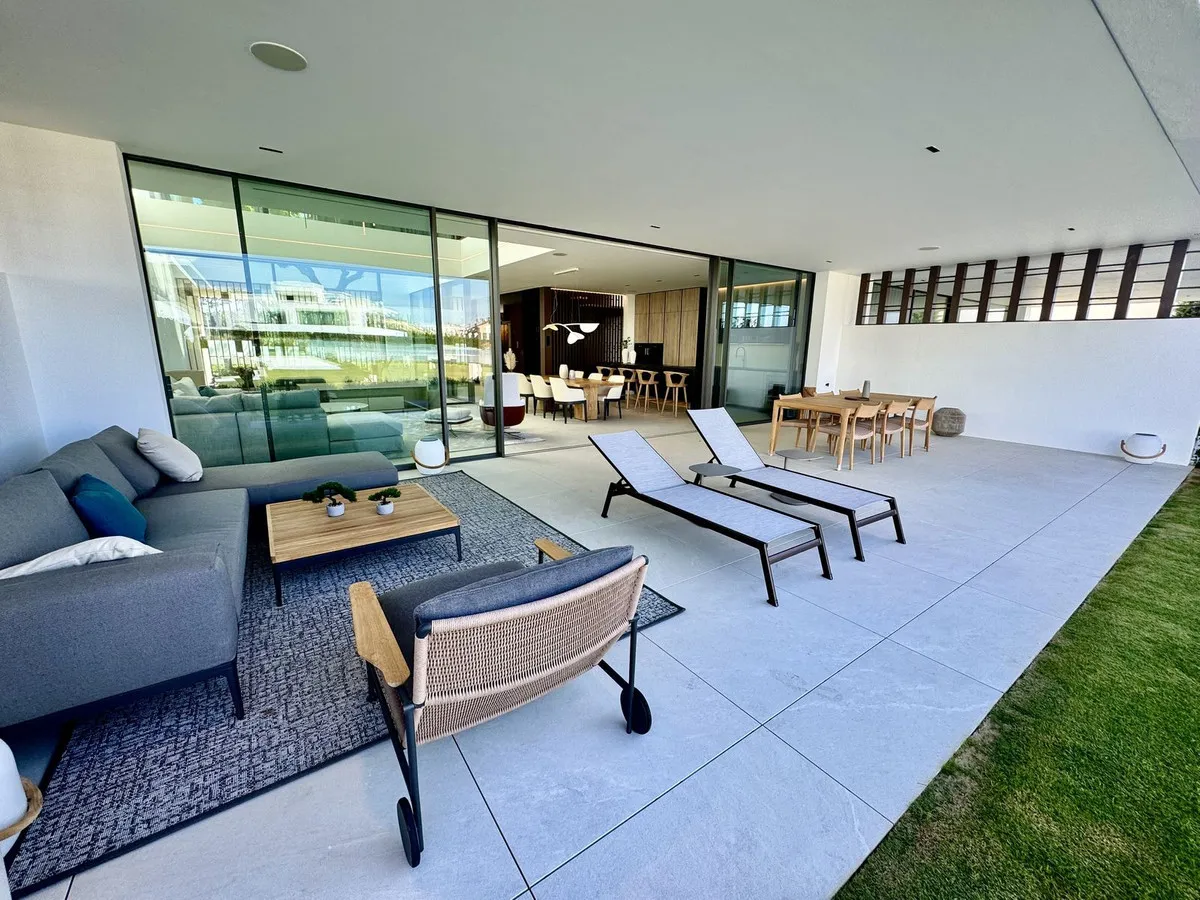 2b884bf9-ed81-4b16-b35c-6f8db5295a1b