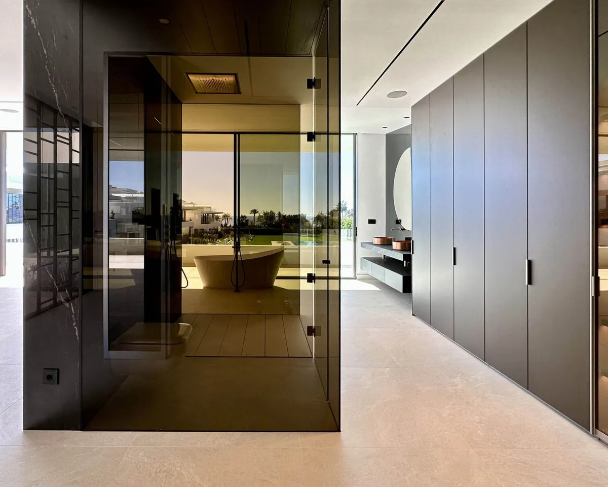 a5fb9e9d-22b4-44df-b1d4-77c016c567cf