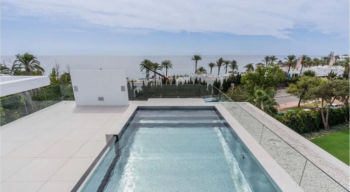 f8ef500c-c32f-40b1-9e2f-edc188f2ac0d