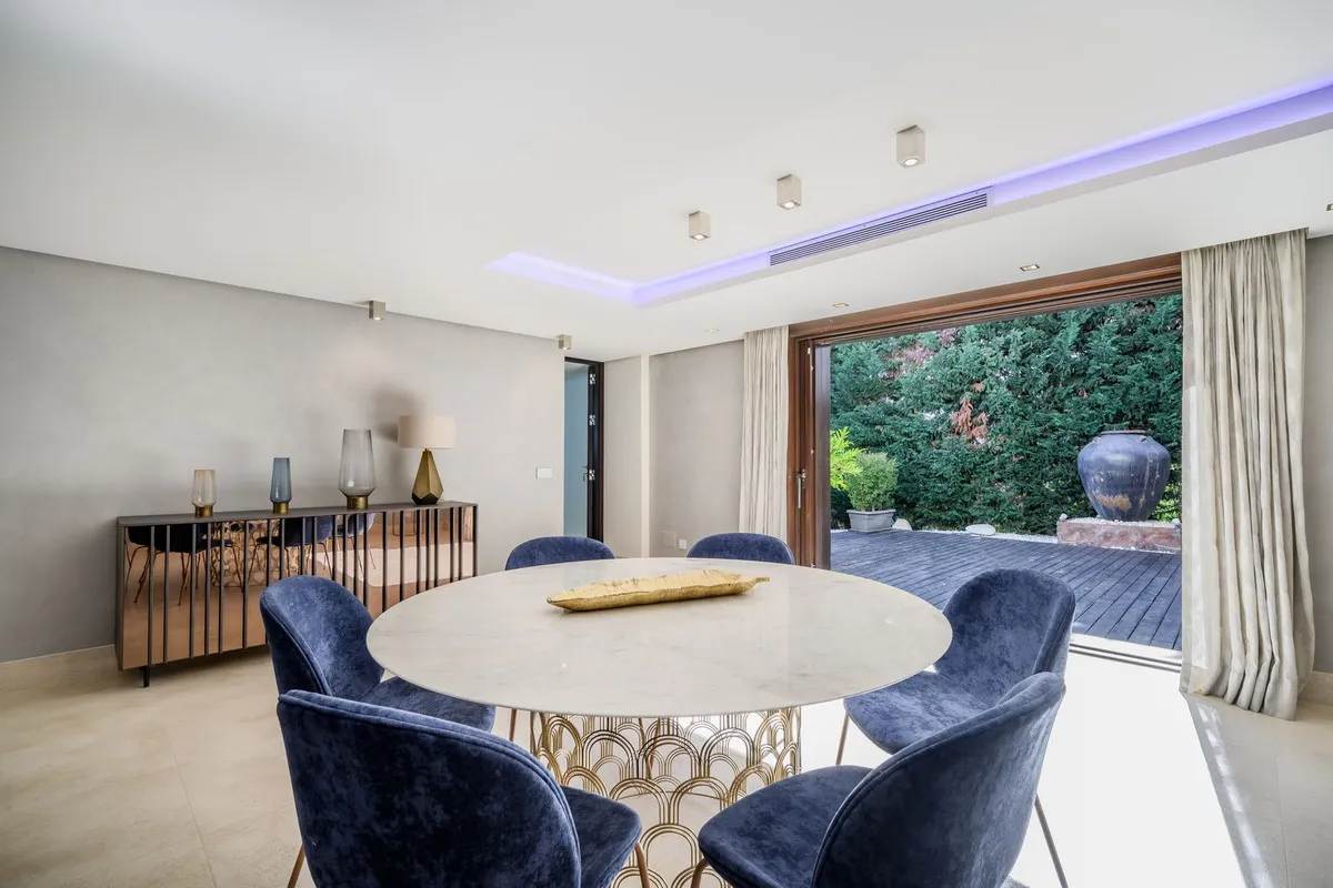 0700243f-fd6d-47d5-a2bb-93fdb519075a