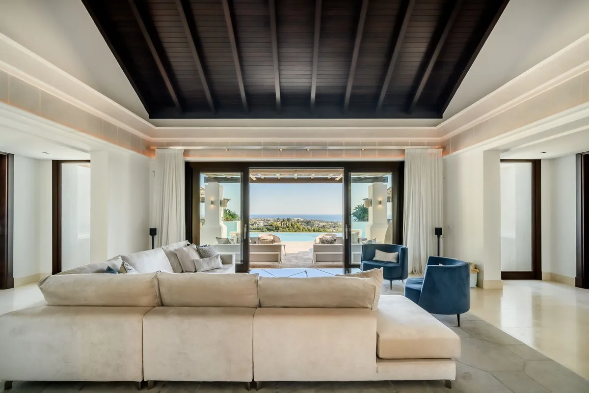 1a07ddba-a7aa-499f-a89a-a202cc1a9824