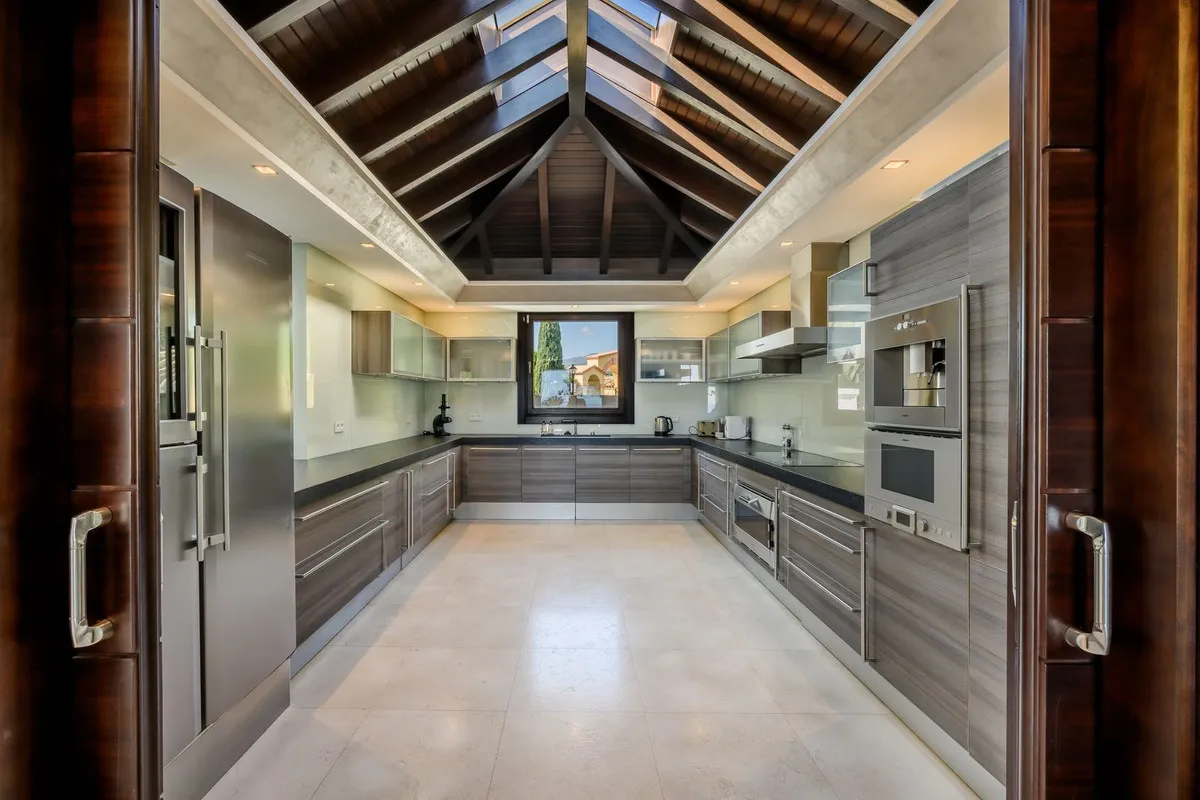 4fff60c5-2c1f-4bcc-8340-8a5260f9864f