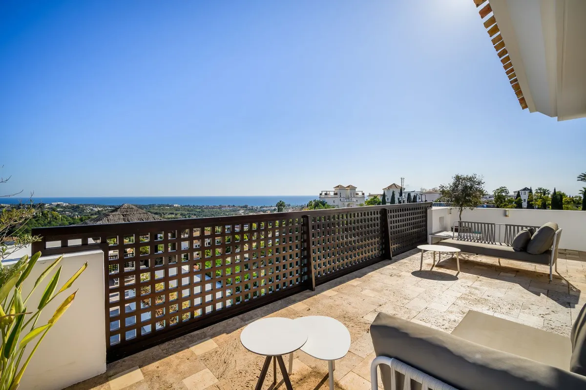 e9437368-1e44-4420-a96d-6e1c994848f0