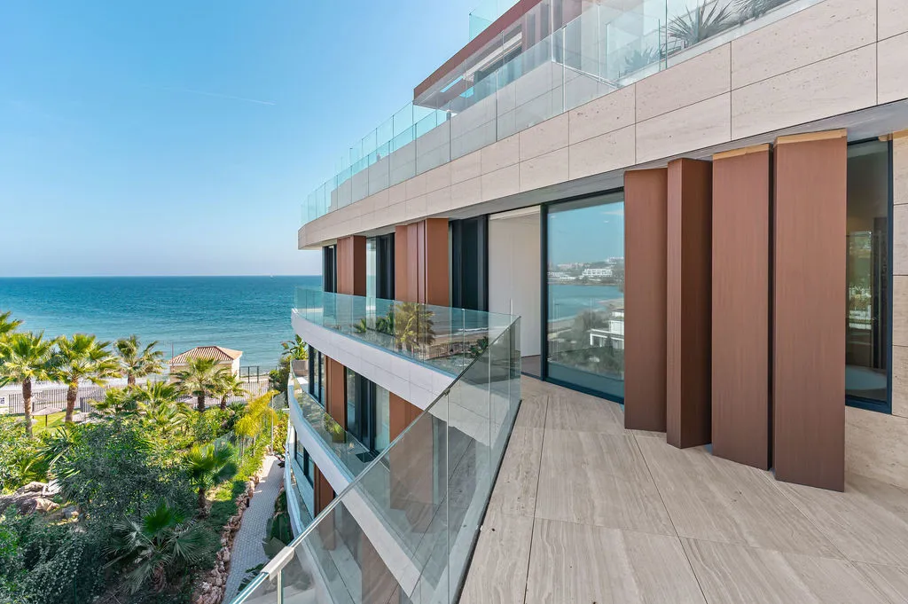 8ed8bf20-e133-4575-bacb-d4a989239788