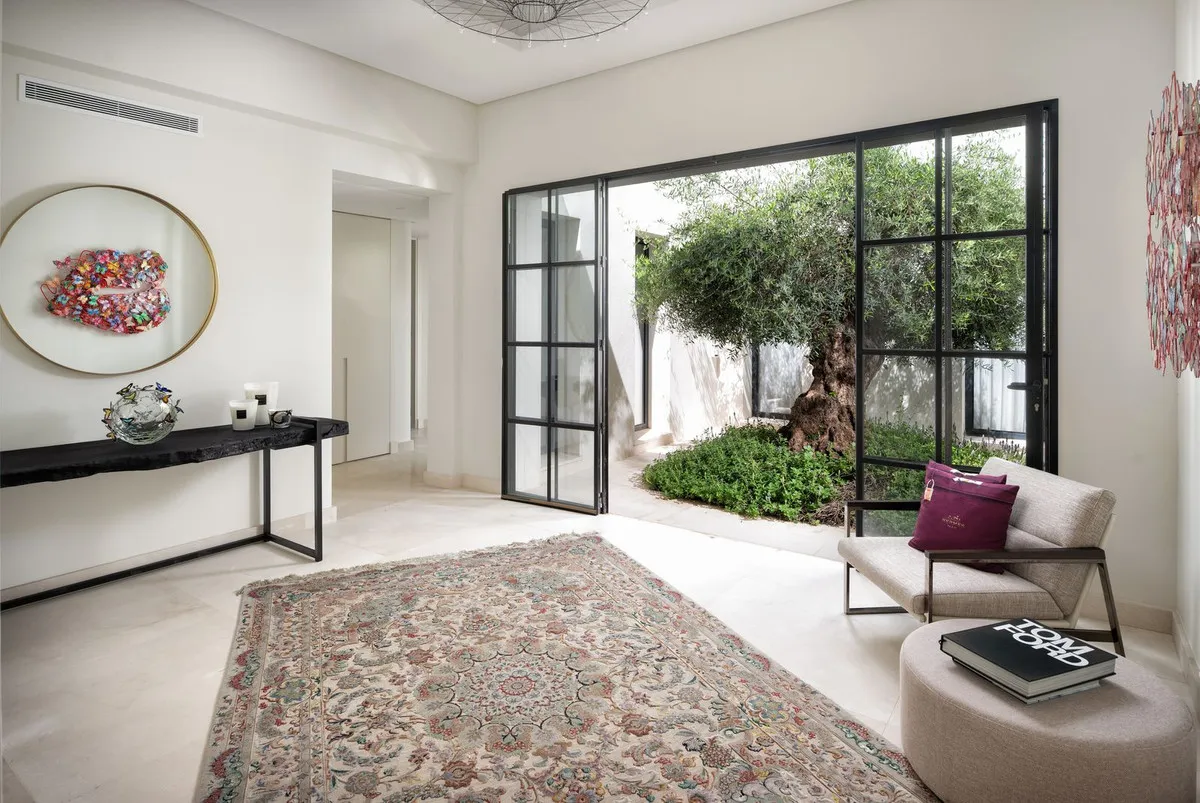 2d404d7b-4ea4-4960-be40-5b789d4550fb