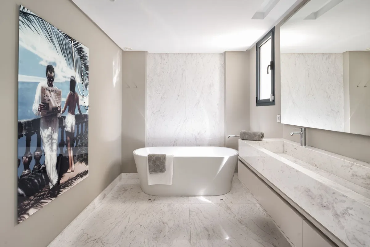 a8e48502-aeb7-43d2-9dd5-bd397d023291