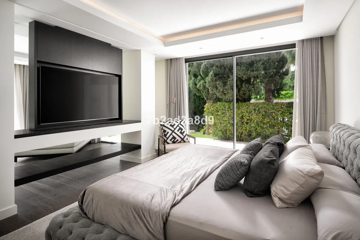 01df9055-54d8-4236-ac28-0464c40e951f