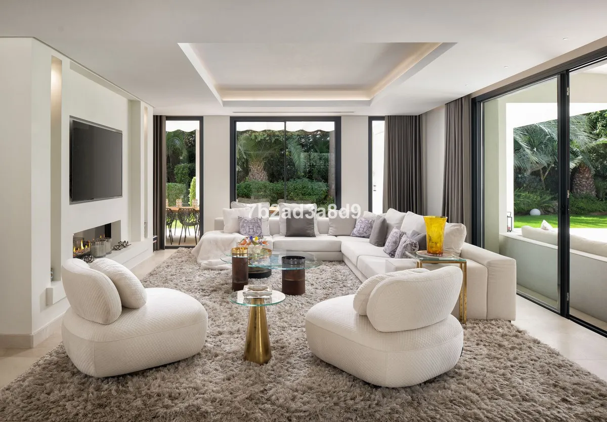 24670324-c7e9-4dcb-b508-707248f70835