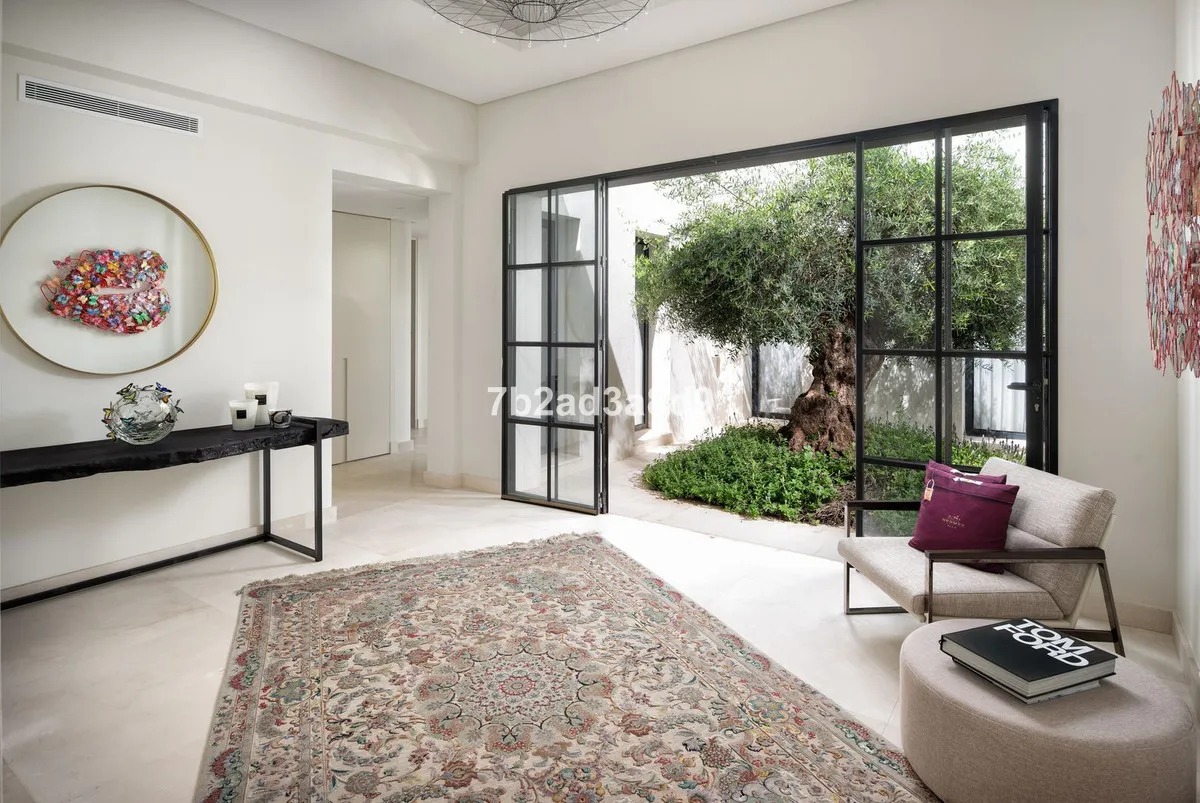 316aa583-017a-40d1-af80-96c04202118d