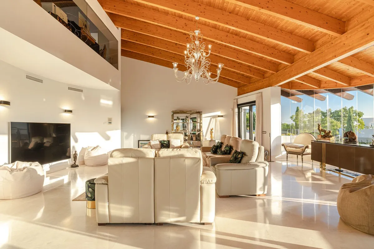 327dfca6-e949-4a05-9cb9-1f6d793cea32