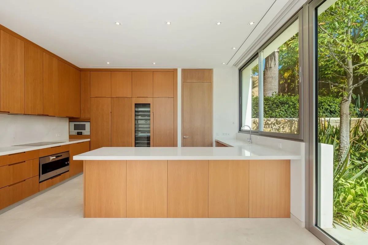 5d07730a-7e55-41de-849c-86a5325a0756