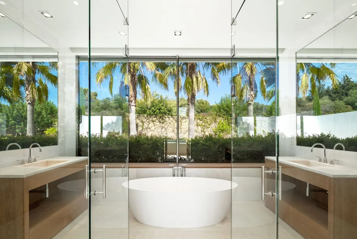 802d503c-48d8-4a7f-b7c7-81a96bf84113