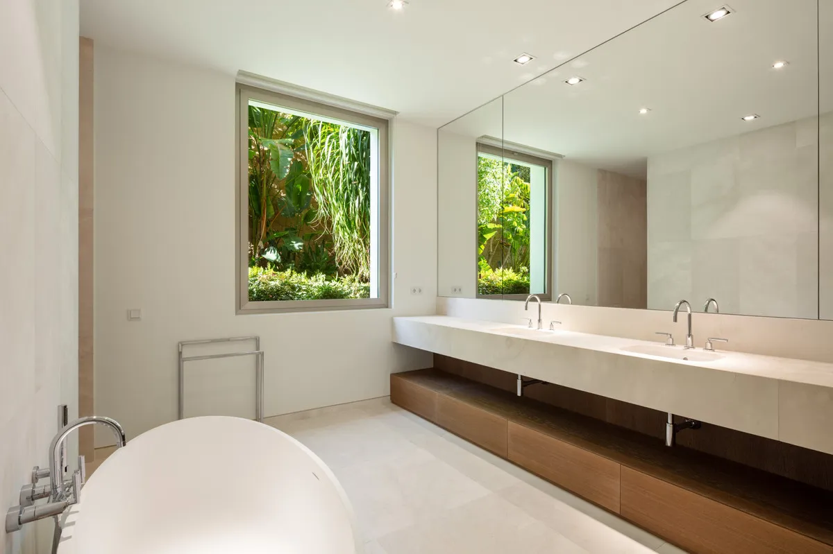 056de1a5-8e13-48bc-b9b1-3b0842767216