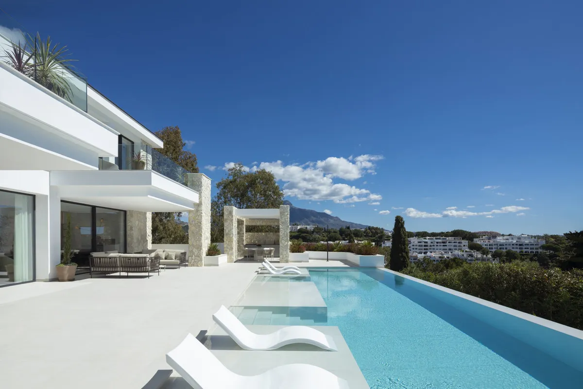 a9565516-fc73-4cca-8423-da86055a8039