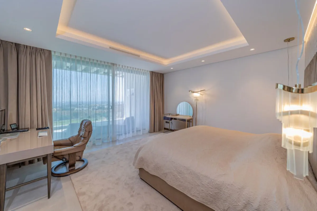 1bf77fa9-41a2-47cb-9c62-fedb6e268272