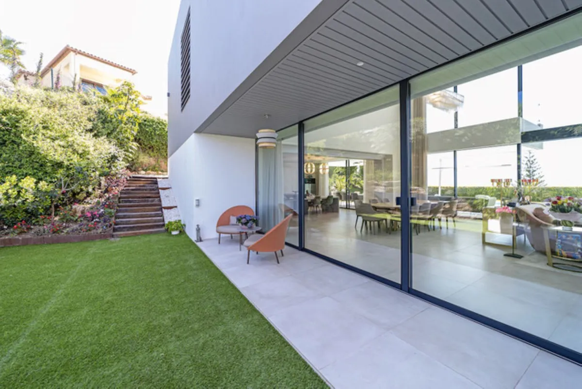 53cbc72c-dff7-4b51-98ed-e20b5fc95b19