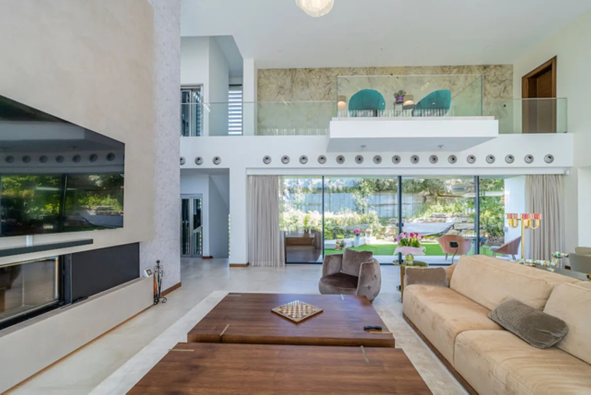 9c8997bb-eebb-4ebd-a7db-62e1a4a573d0