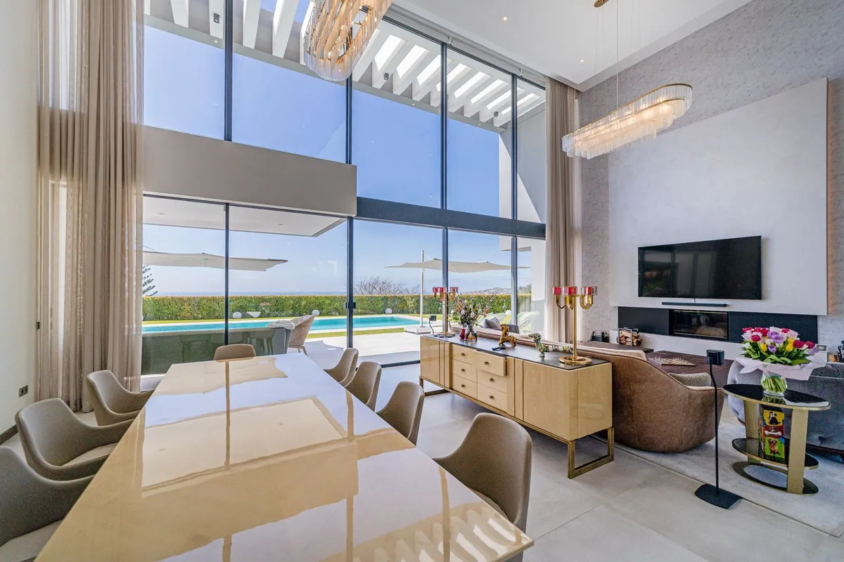 31f83c42-525a-4e81-b916-d0a581229412