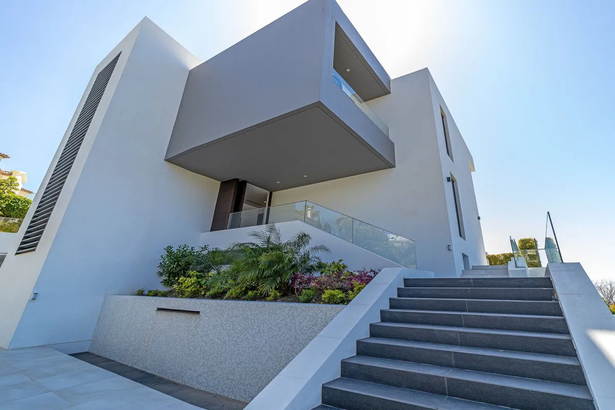 425e7b59-742b-45a9-a955-97a8c79d4b38