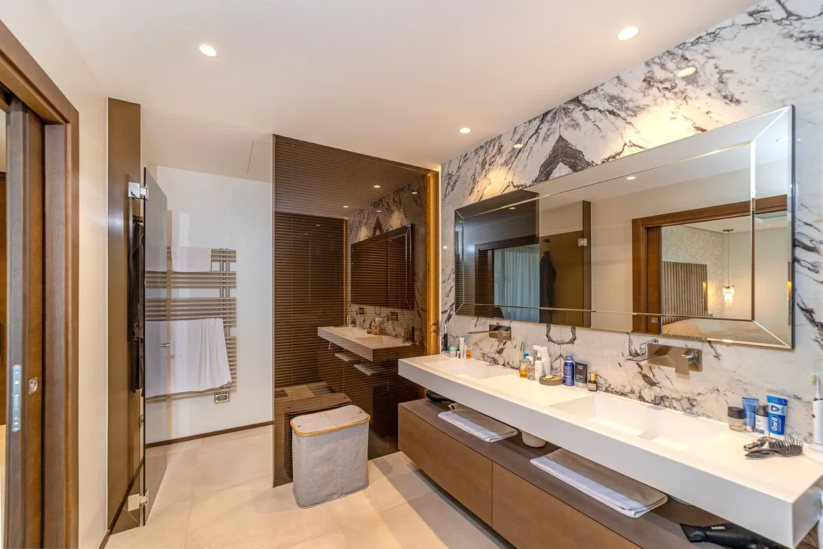 e814f558-1ff1-4b62-b721-80514e2343b7