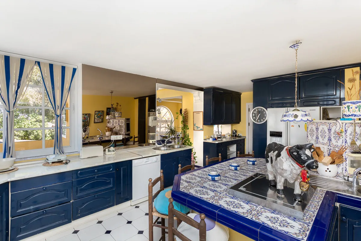 8ad0b8b3-67cf-49c2-80e0-ad72341755ba