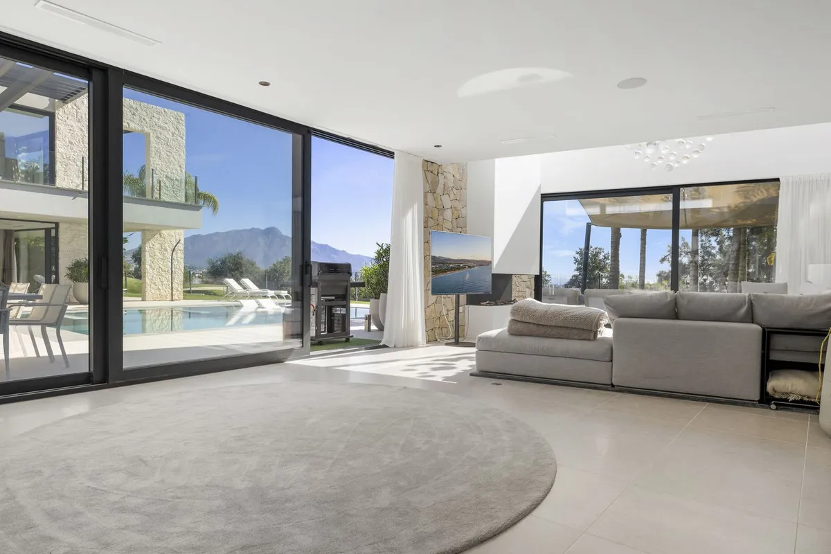 6b99bc70-c648-4492-8d8a-3745ad0bbc64