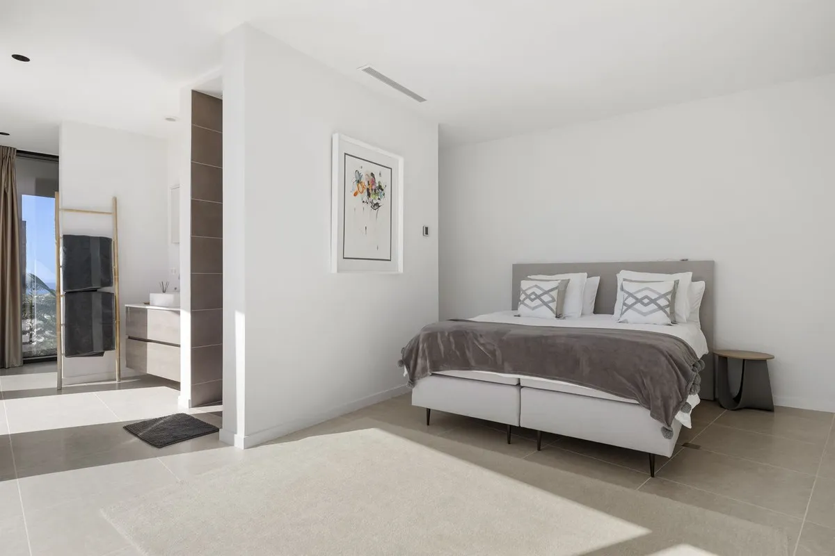 7385d242-f8c7-4032-b93f-d7f8d1c96d74