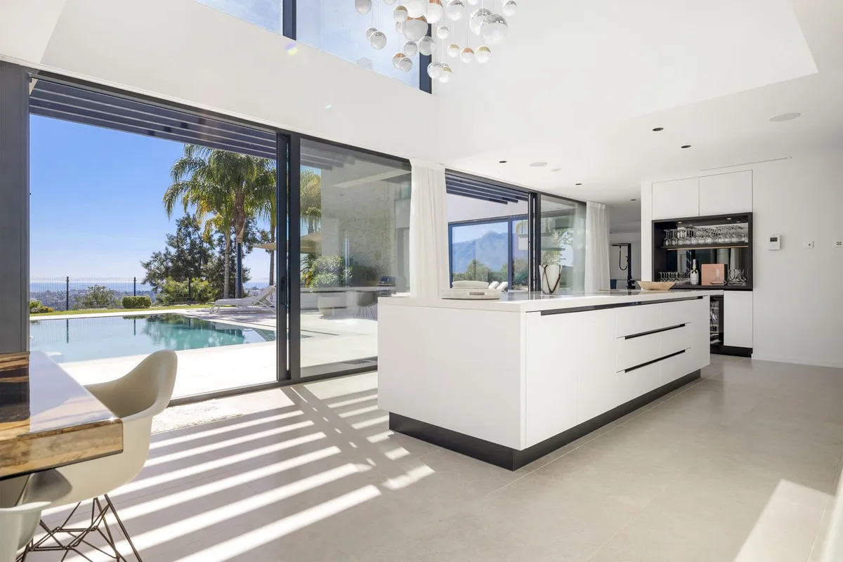 9b8ba4bc-728a-44f7-b080-fba16ebc827f