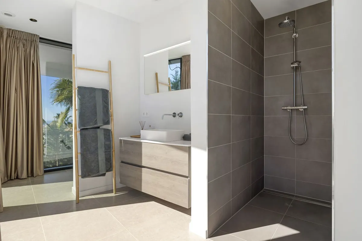 e0c4089d-110a-4f06-83aa-09b5bc0cd68f