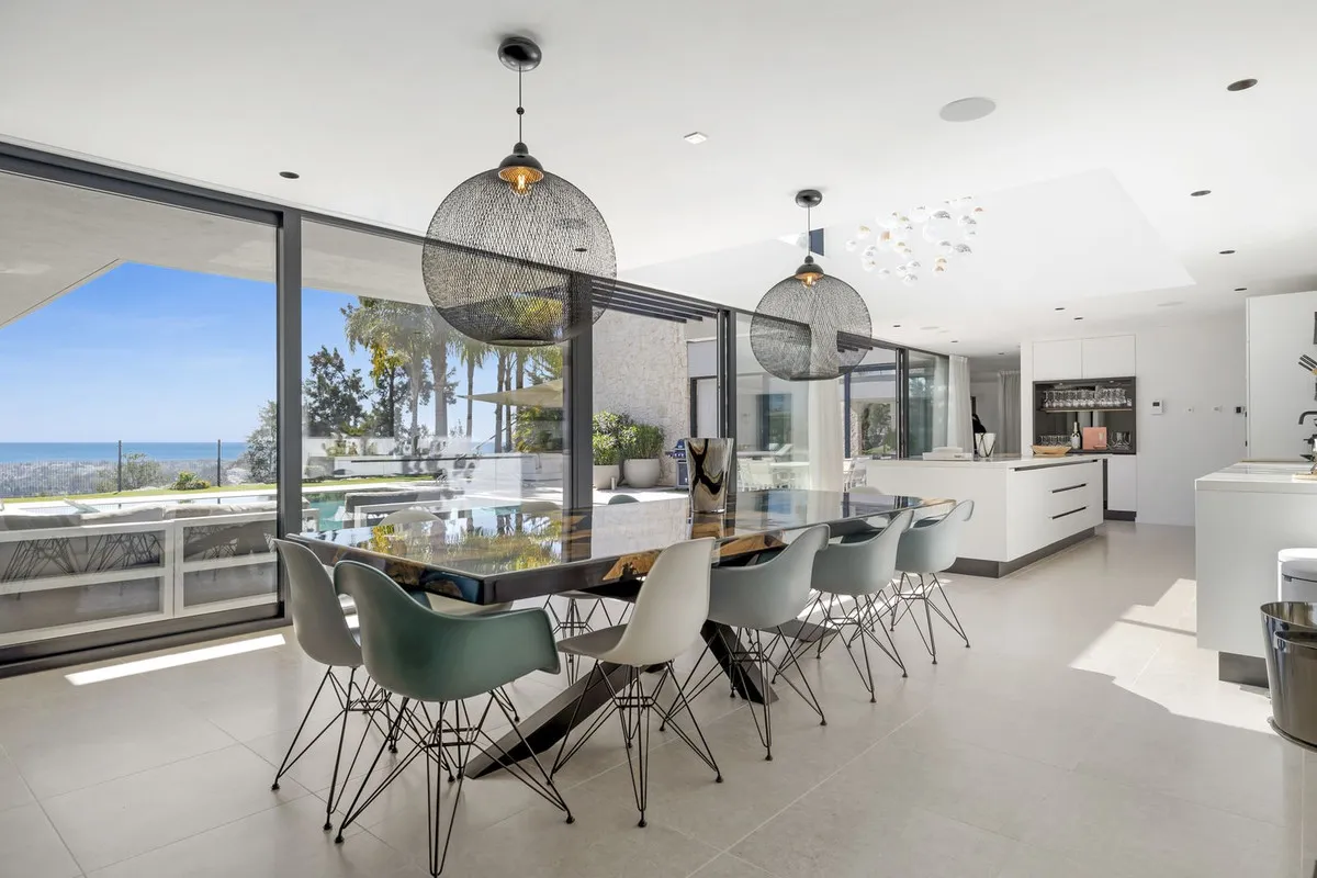 e1add6fa-2ee1-40b6-b98e-555e022614a3