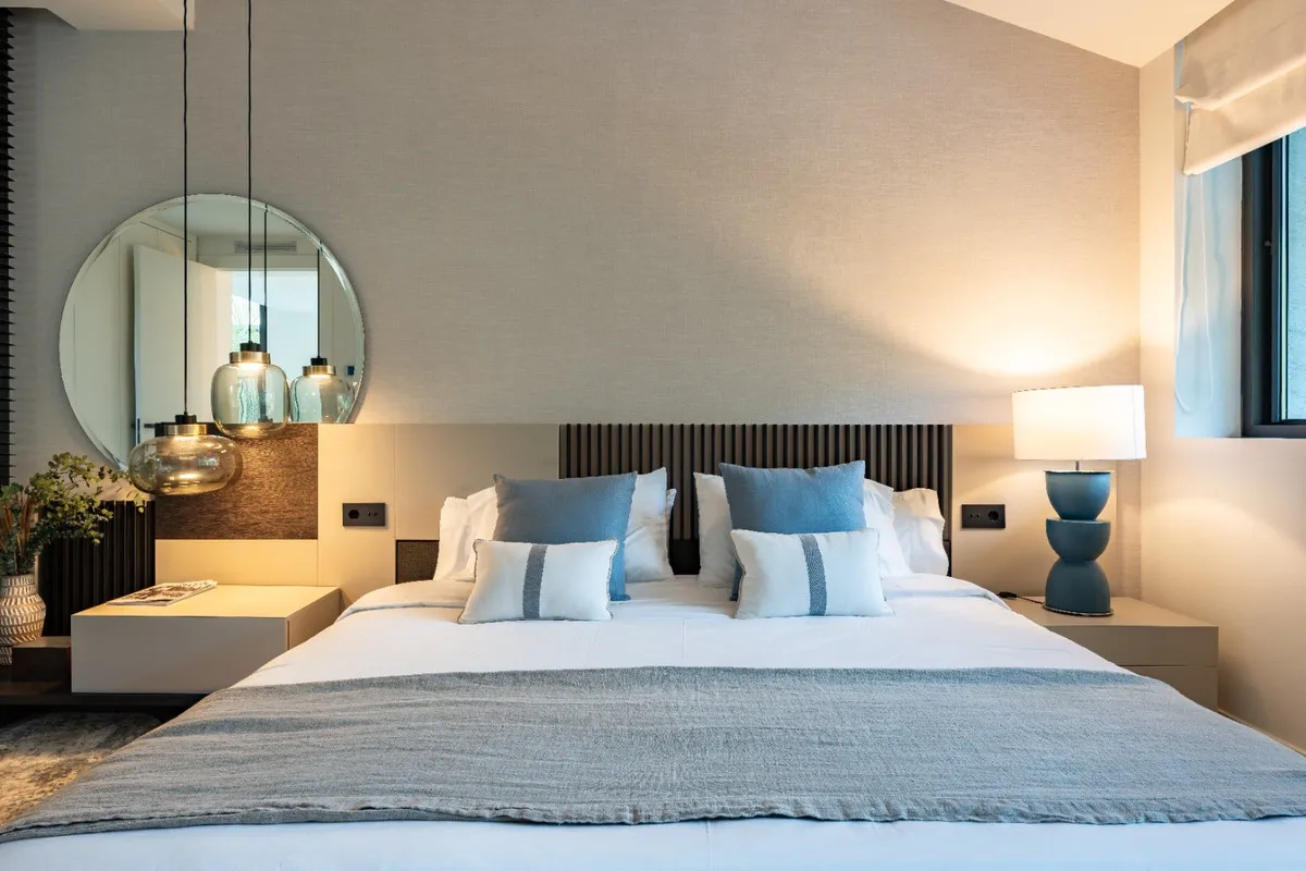 4db983ea-4f5c-4d79-92d1-d6a611b206b3