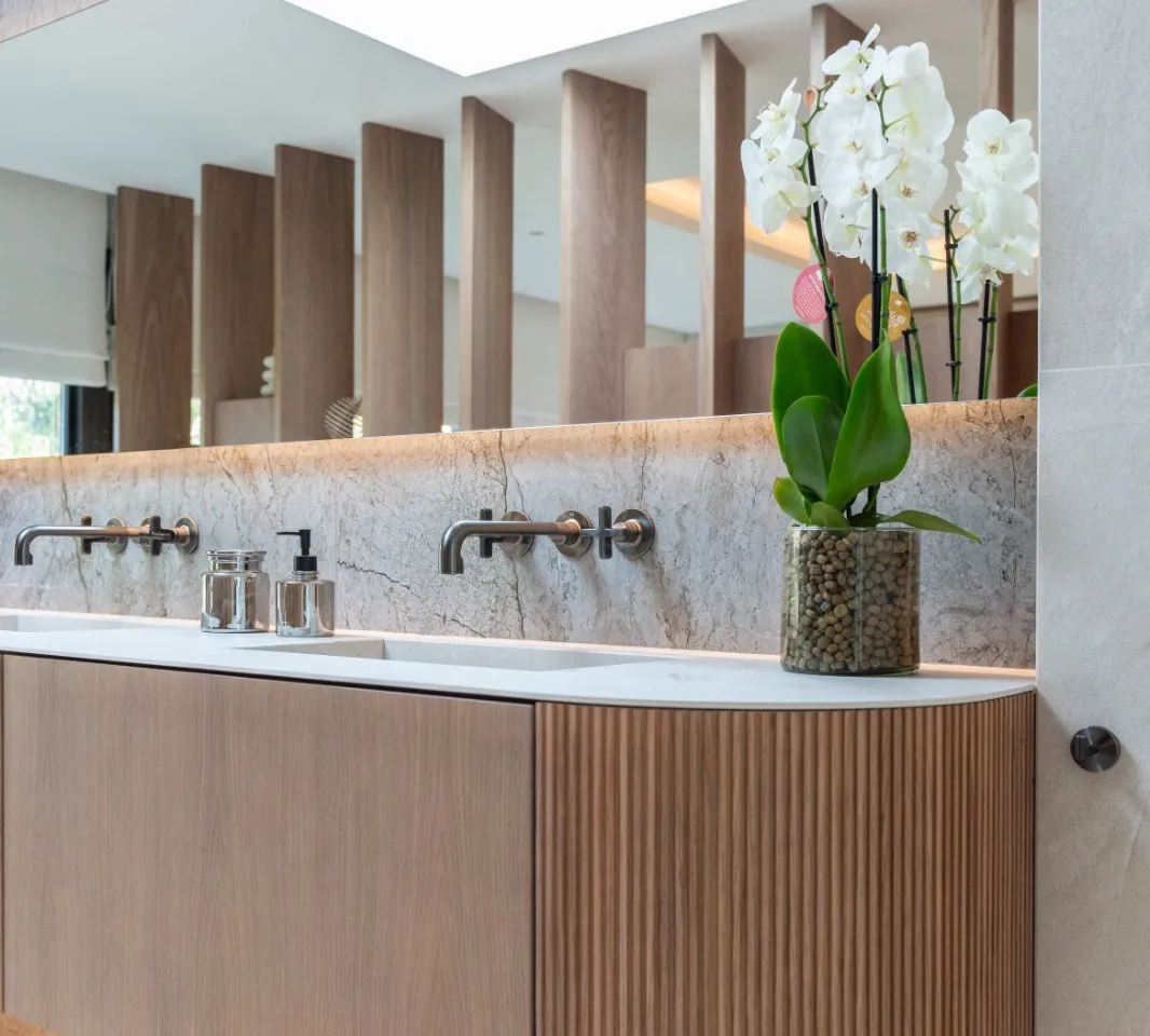 bbfd5da5-37b7-4fa4-ba35-0a507b87f79b