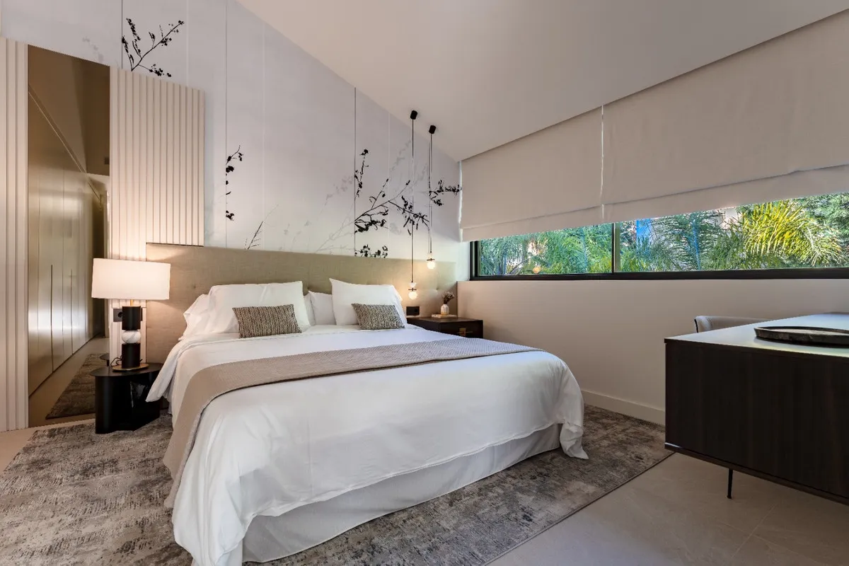 f0b8b815-82c8-44ed-828d-2445d0b9e676