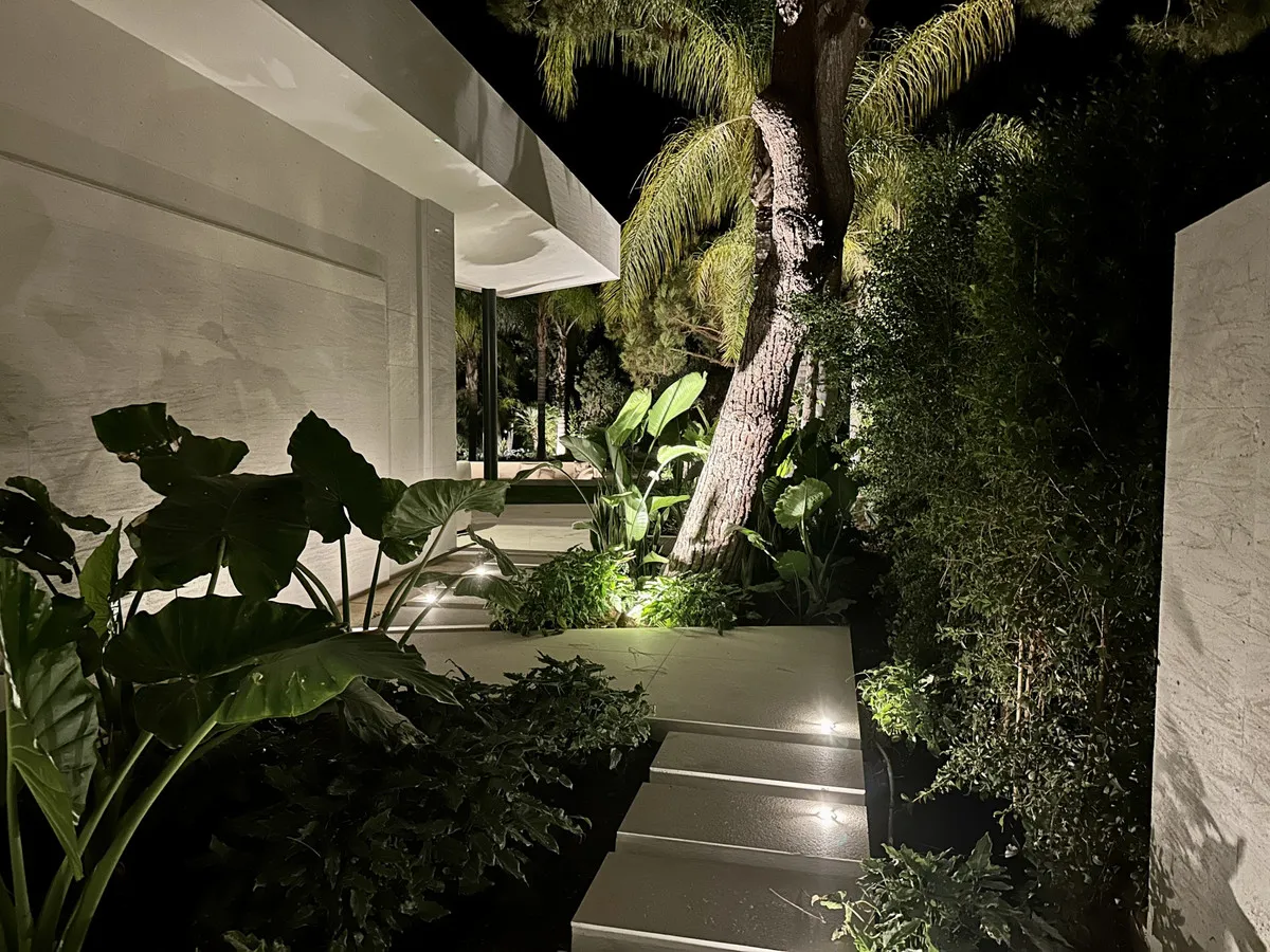 f9cdd53b-d4a5-4c57-a9b4-177d567592d7