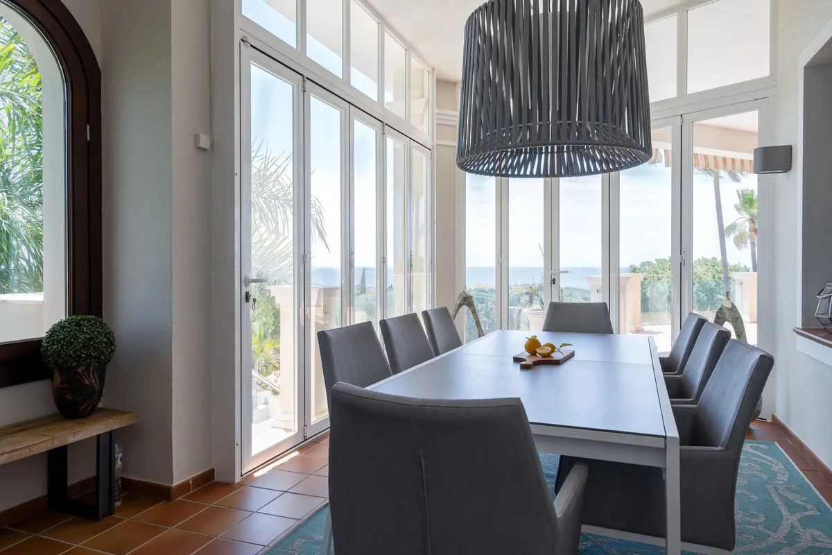 114038a3-600b-4204-bd04-745959d4747e