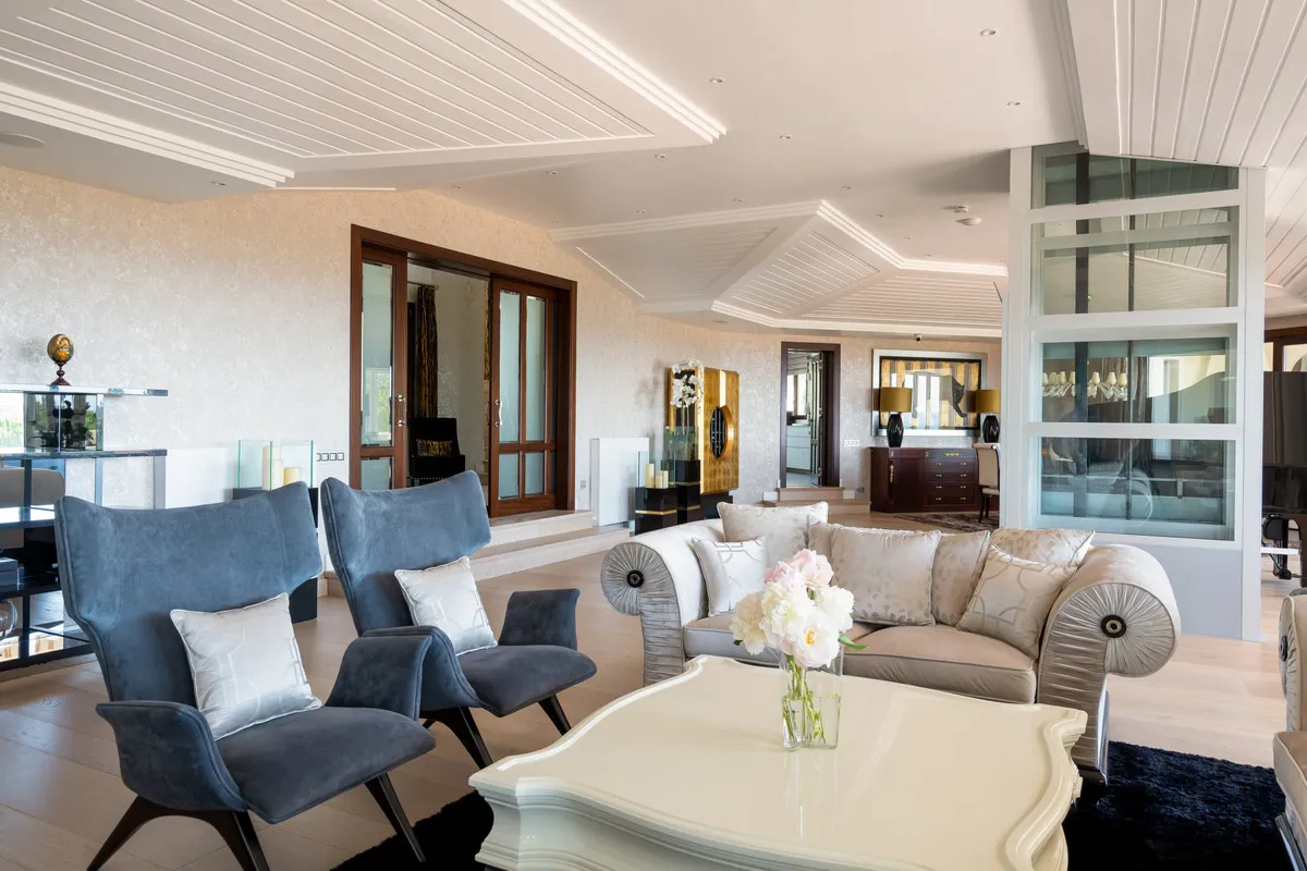 f3c93ff1-16f3-478c-bf92-9dbff3e59579