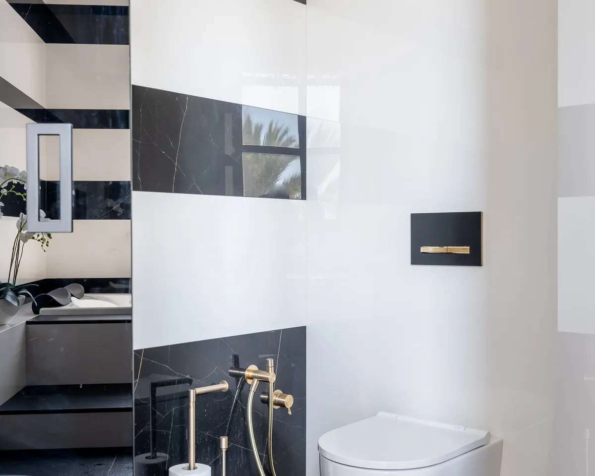 fa31f555-058f-40a4-92f5-79eef7338864