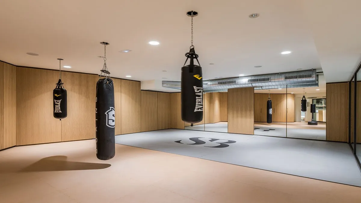 13ef2ec2-6dc7-4fe9-9a8d-101f009a921b