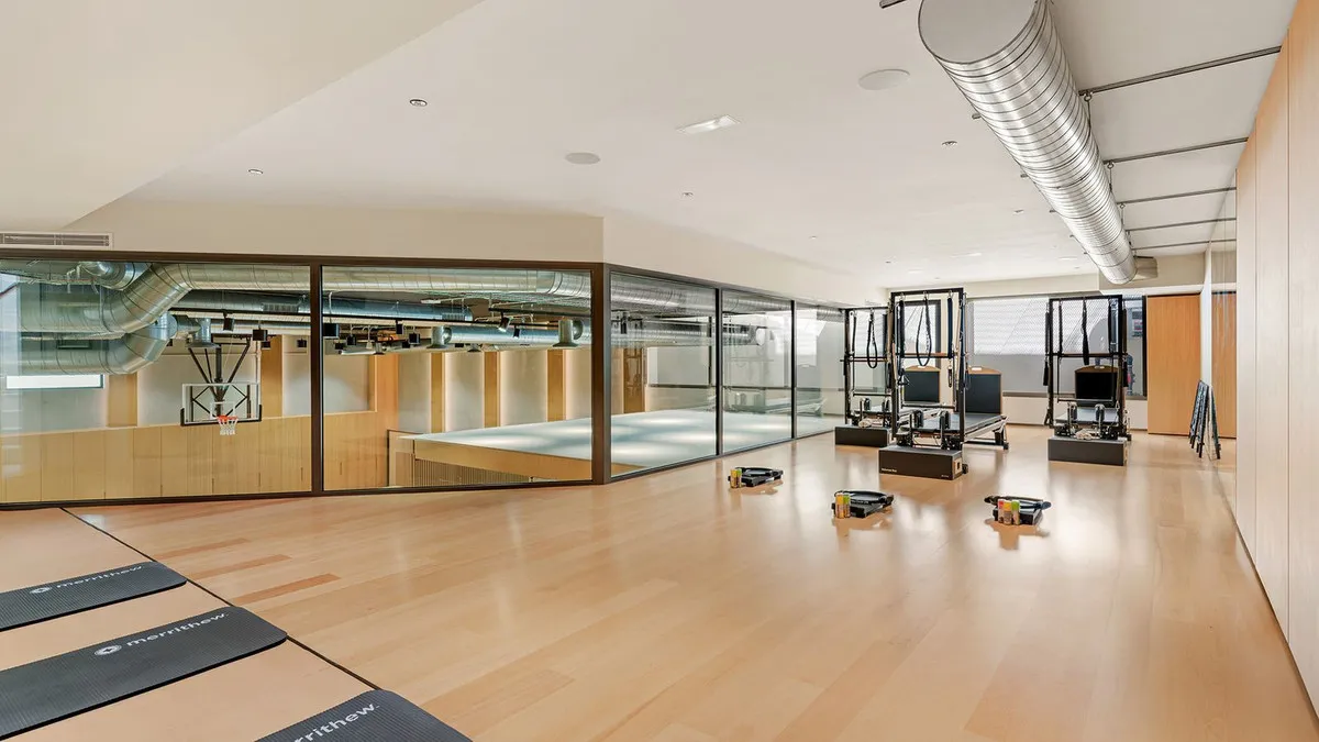 1f71c74e-8a84-4a4e-994f-d36f3ffec0b1