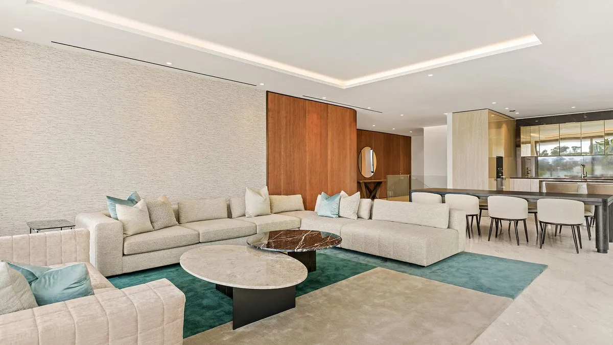 3f0fcc05-26e0-40a7-a7c2-53999264ec6b